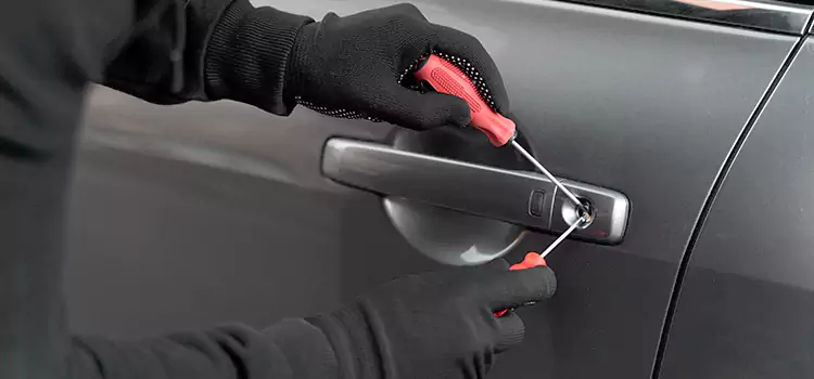 Locked Out of Car Help East Cleveland