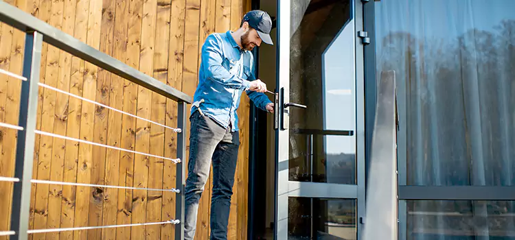 Patio Screen Door Installation East Cleveland